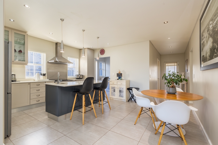 3 Bedroom Property for Sale in Whale Rock Gardens Western Cape